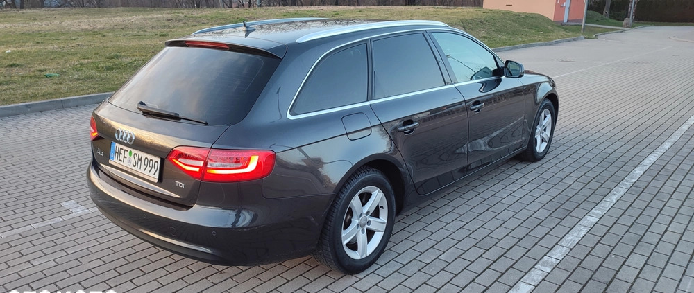 Audi A4 cena 38900 przebieg: 239000, rok produkcji 2012 z Piotrków Kujawski małe 277